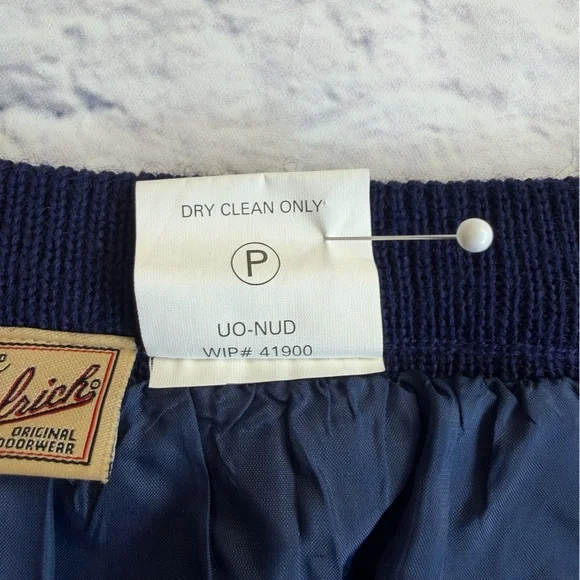 Vintage Woolrich Navy Women's Skirt. 100% Wool. Size L - Picture 3 of 7
